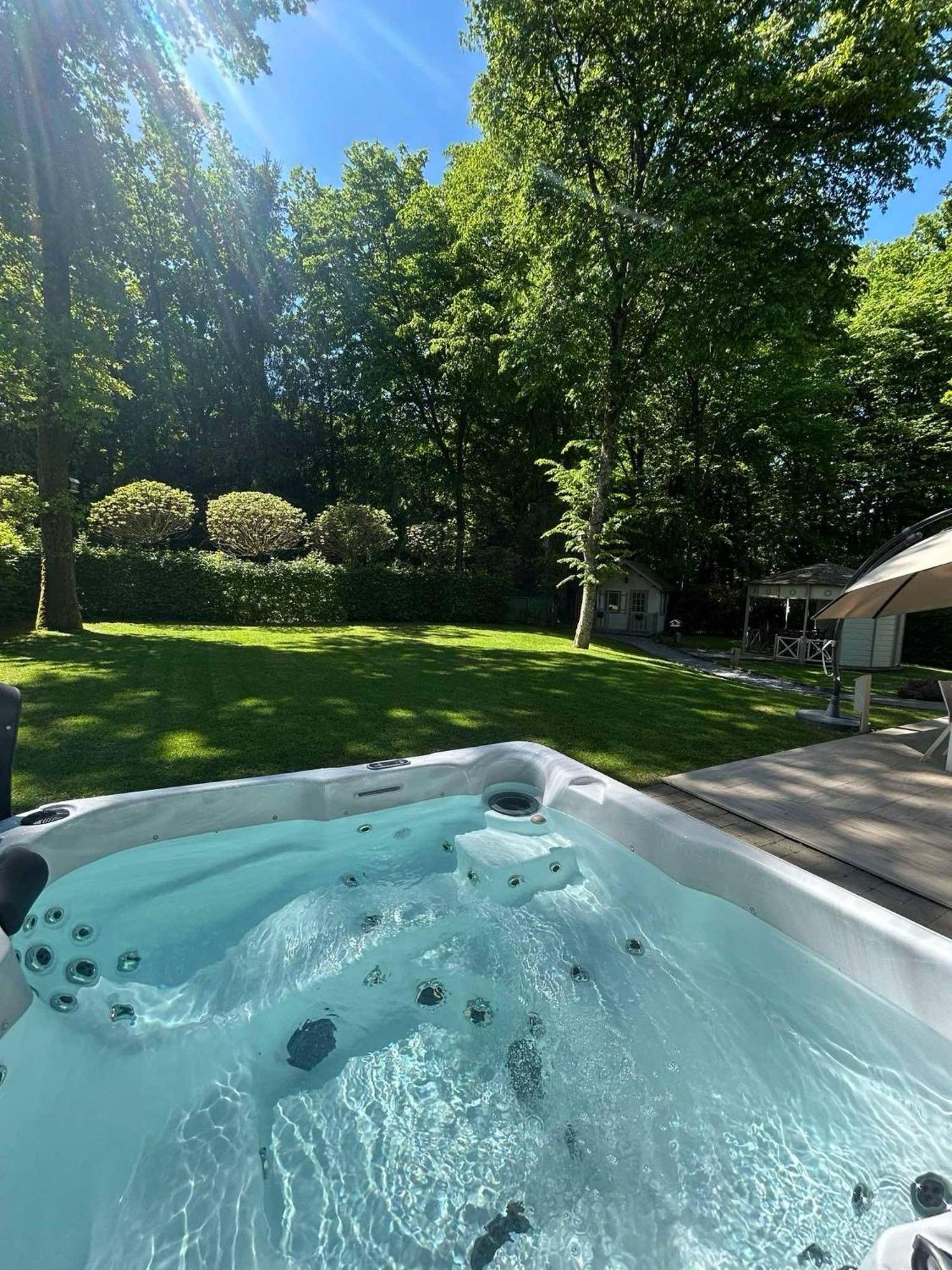Le Colibri Spa Jacuzzi Durbuy Exterior foto